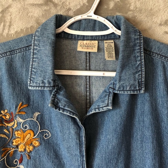 Classic Elements Women Denim Top Size 20-22W Embroidered Floral Bohemian - Picture 3 of 16